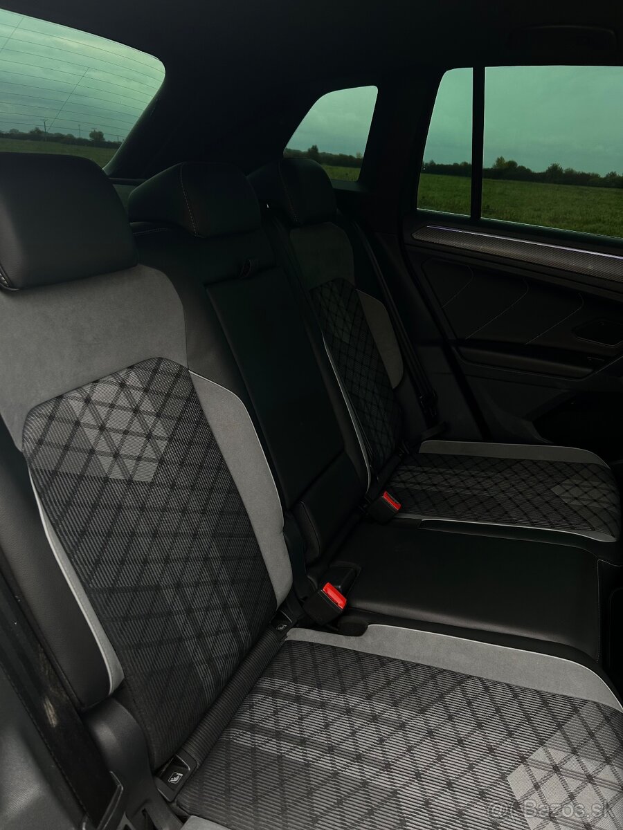 Volkswagen Tiguan R-line 2.0 TDI 4x4 DSG 147 kW - 12