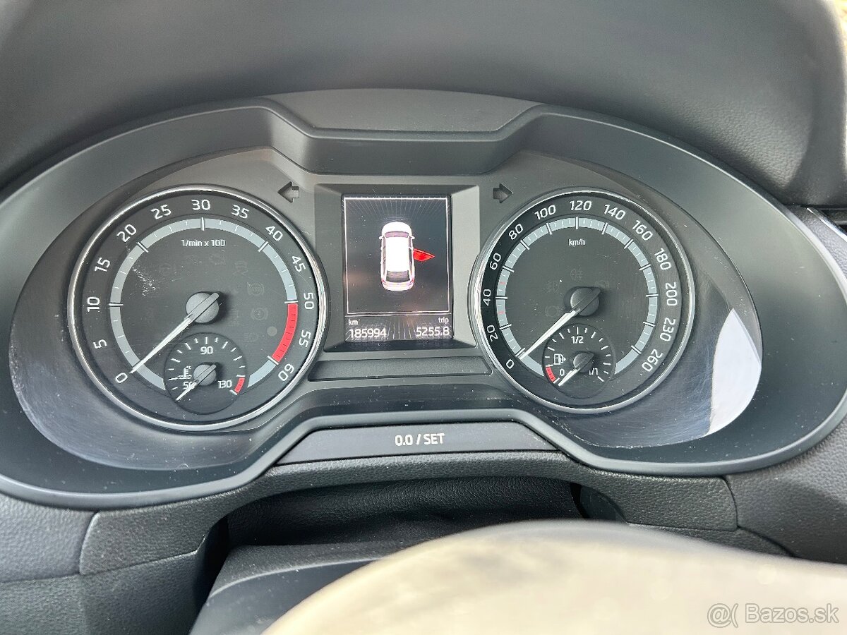 Škoda octavia 3 scout 135kw - 12