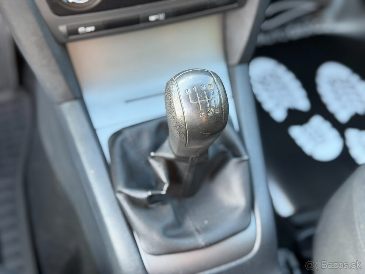 Škoda Octavia Combi 1.2 TSI Ambiente - 12