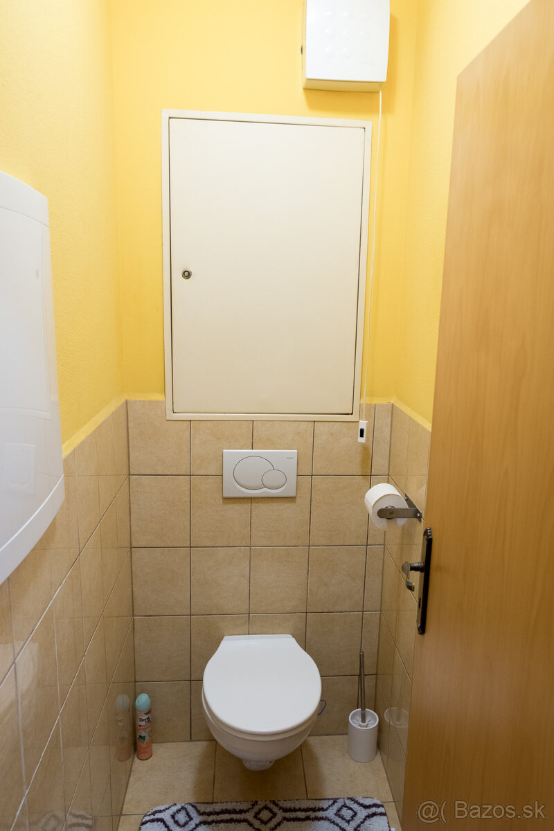Garsónka v tichej časti Petržalky za 600€ aj s energiami - 12