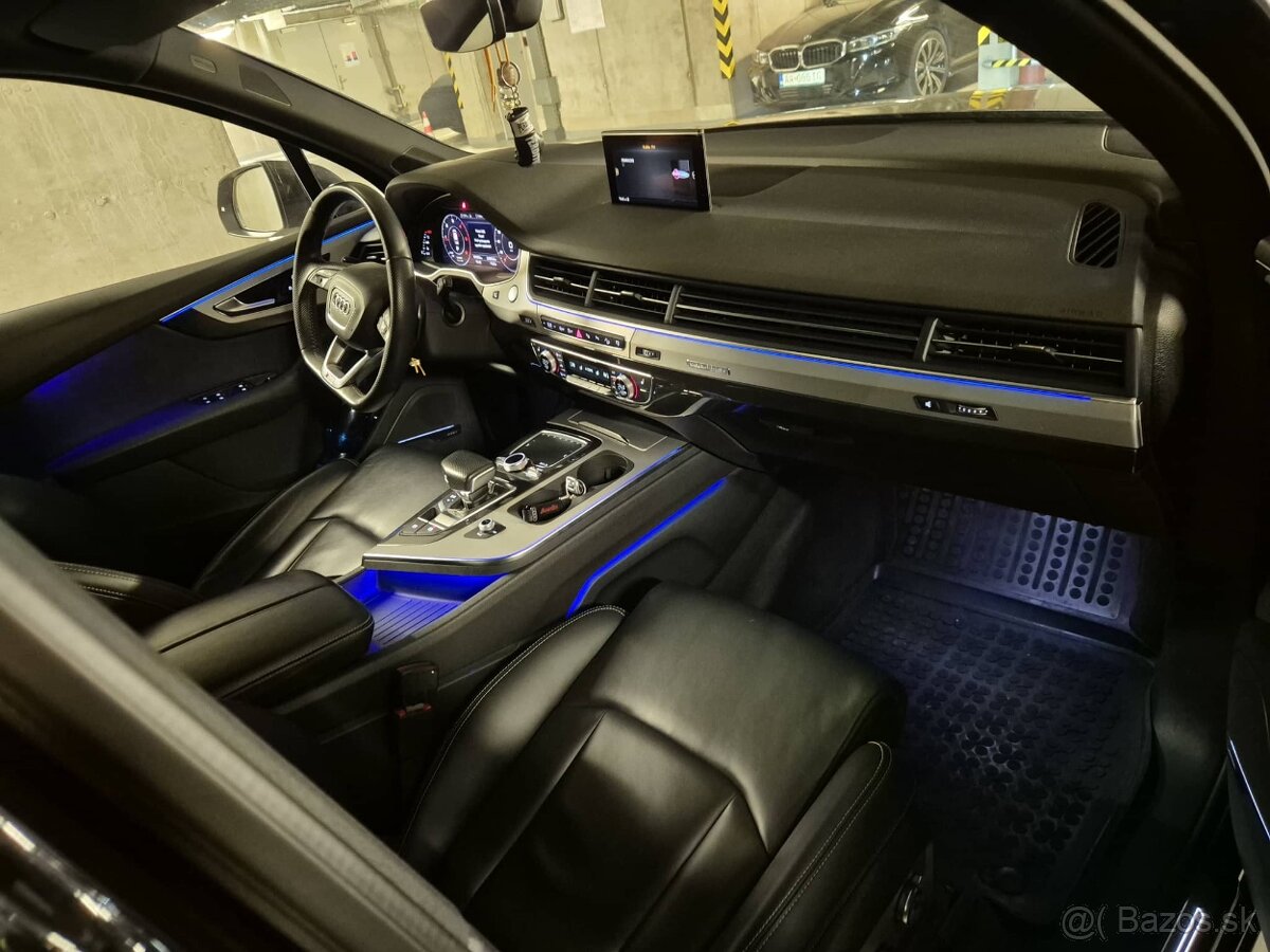 Audi Q7 - 12