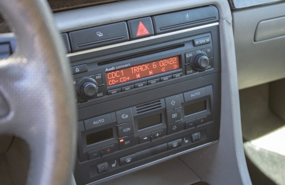 AUDI A4 2.0 TDI QUATTRO - 12