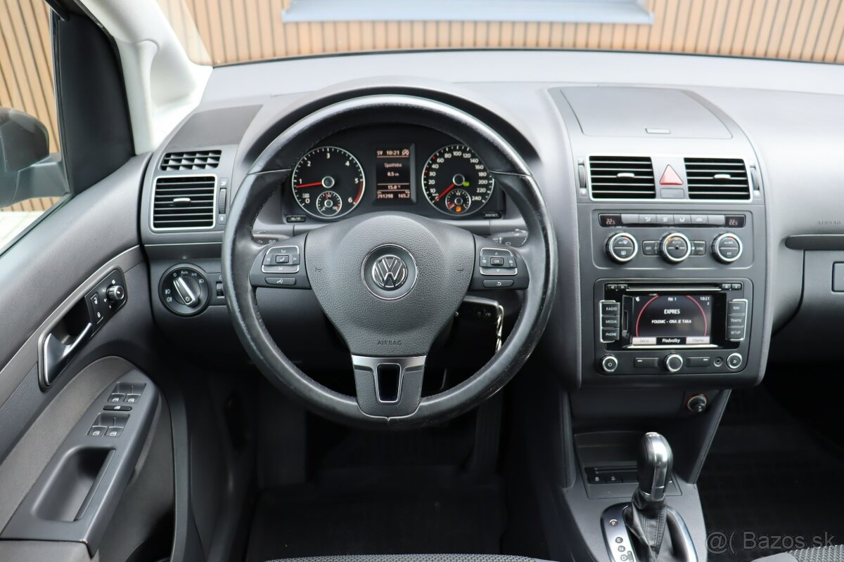 Volkswagen Touran 1.6 TDI Comfortline DSG - 12