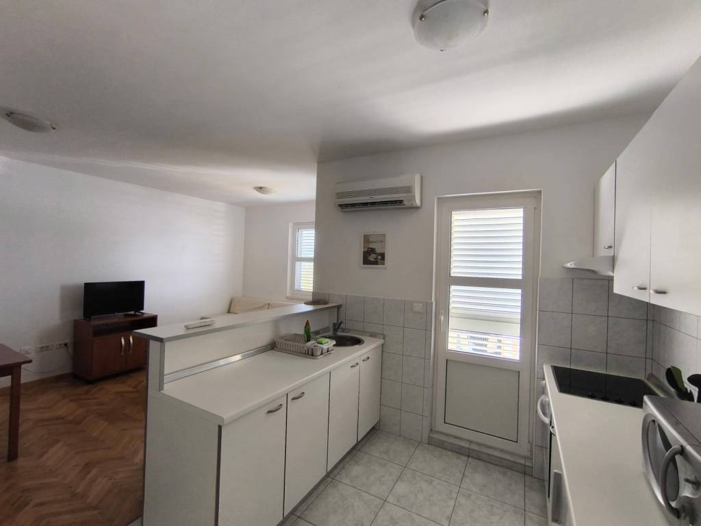 CHORVÁTSKO - Apartmány 1.rad od mora - SUKOŠAN, ZADAR - 12
