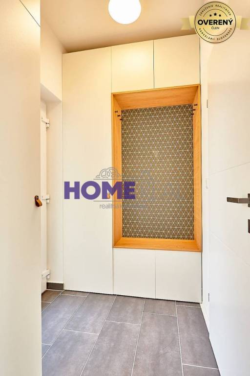 NOVOSTAVBA 4 IZB. RD S UPRAVENOU ZÁHRADKOU, TERASOU A PARKOV - 12