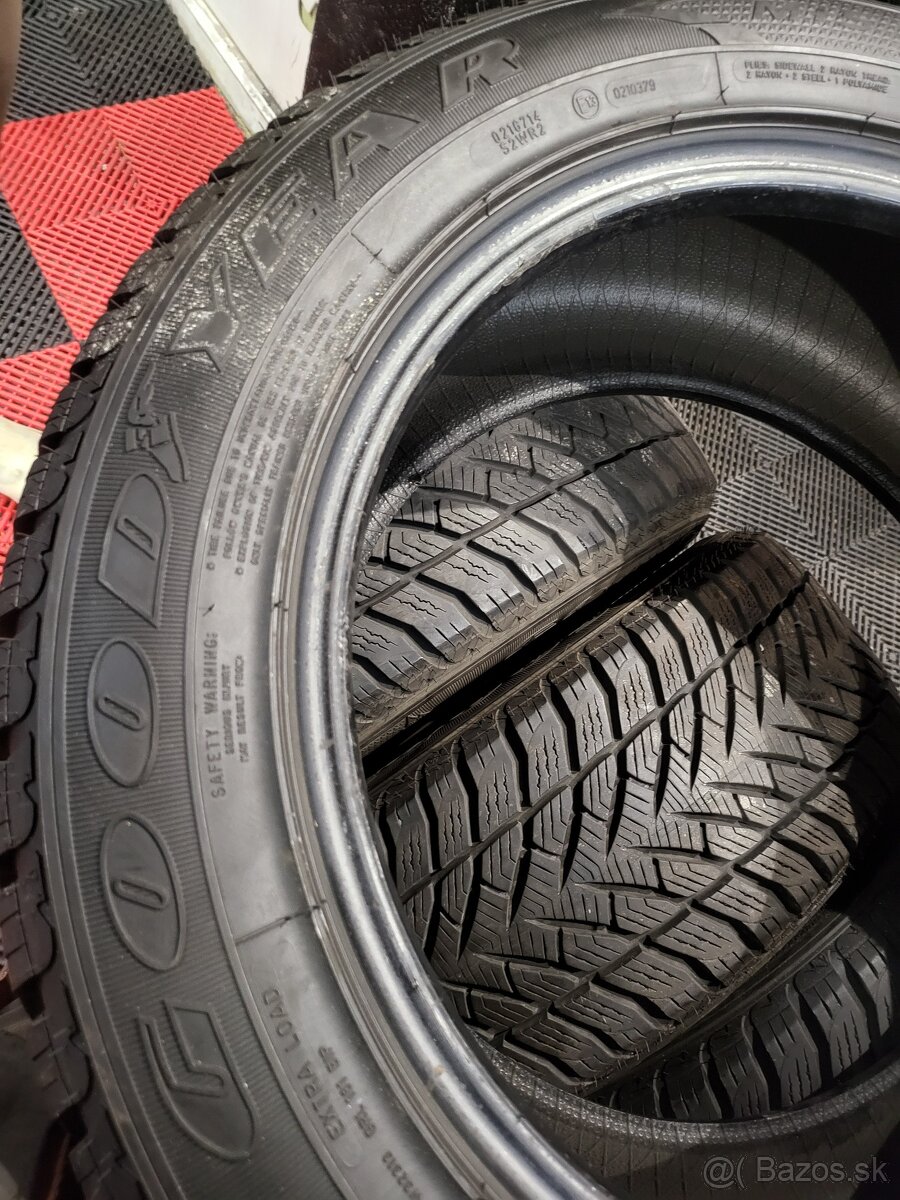 235/55 R17 Goodyear zimne pneumatiky - 12