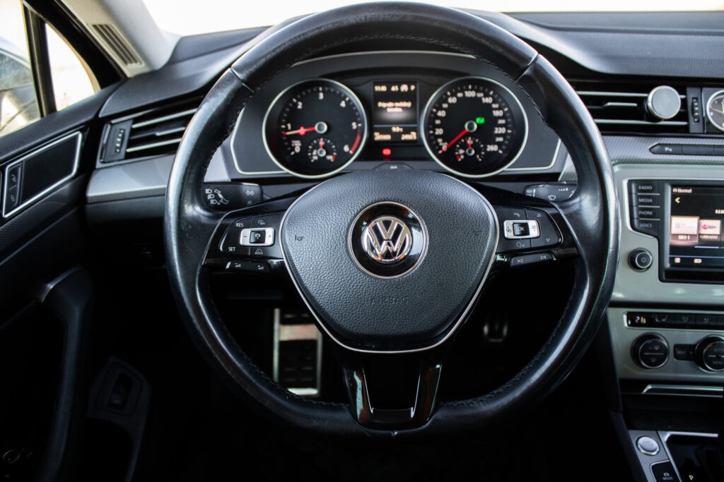 Volkswagen Passat Alltrack 2.0 TDI SCR 4Motion DSG, (2017) - 12