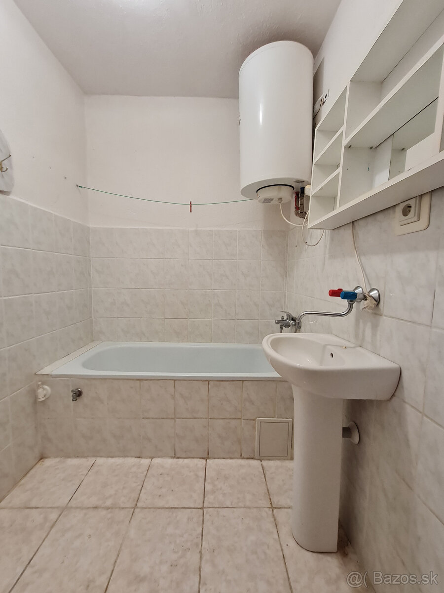 Žihľava – slnečný 3 izbový byt - 12