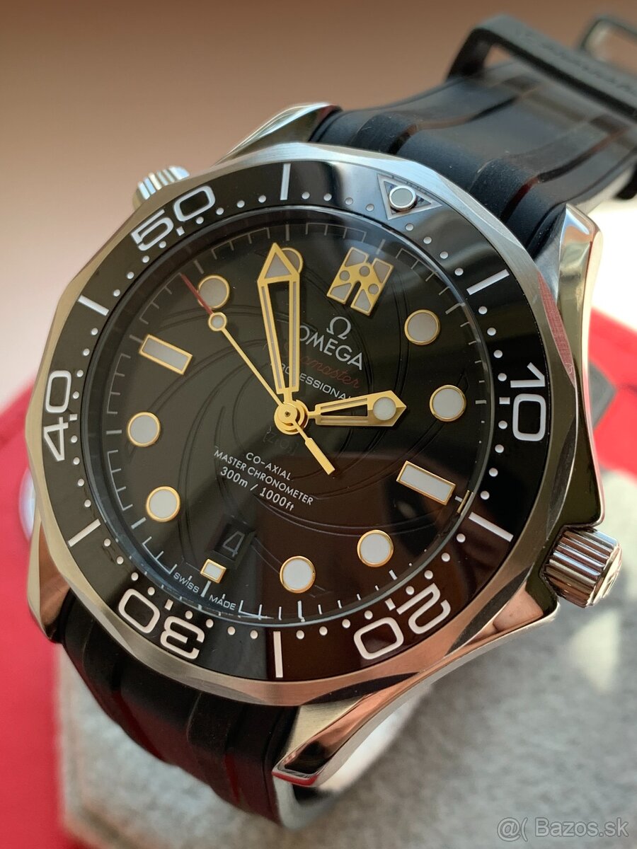 Omega Seamaster 007 “On Her Majesty’s Secret” 42mm - 12