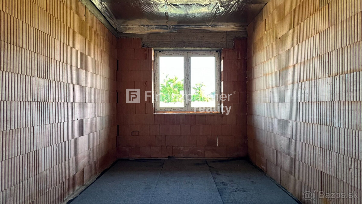 4 izbový rodinný dom, pozemok 600 m², Malý Lapáš, Nitra - 12