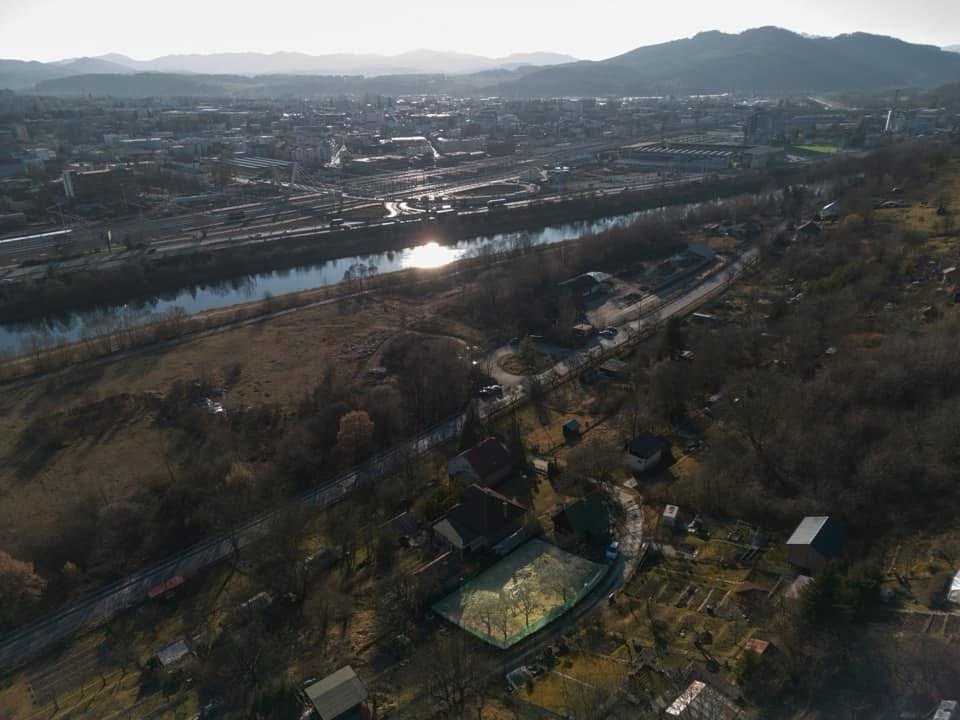 Predaj pozemku s projektom a stavebným povolením – Budatín - 12