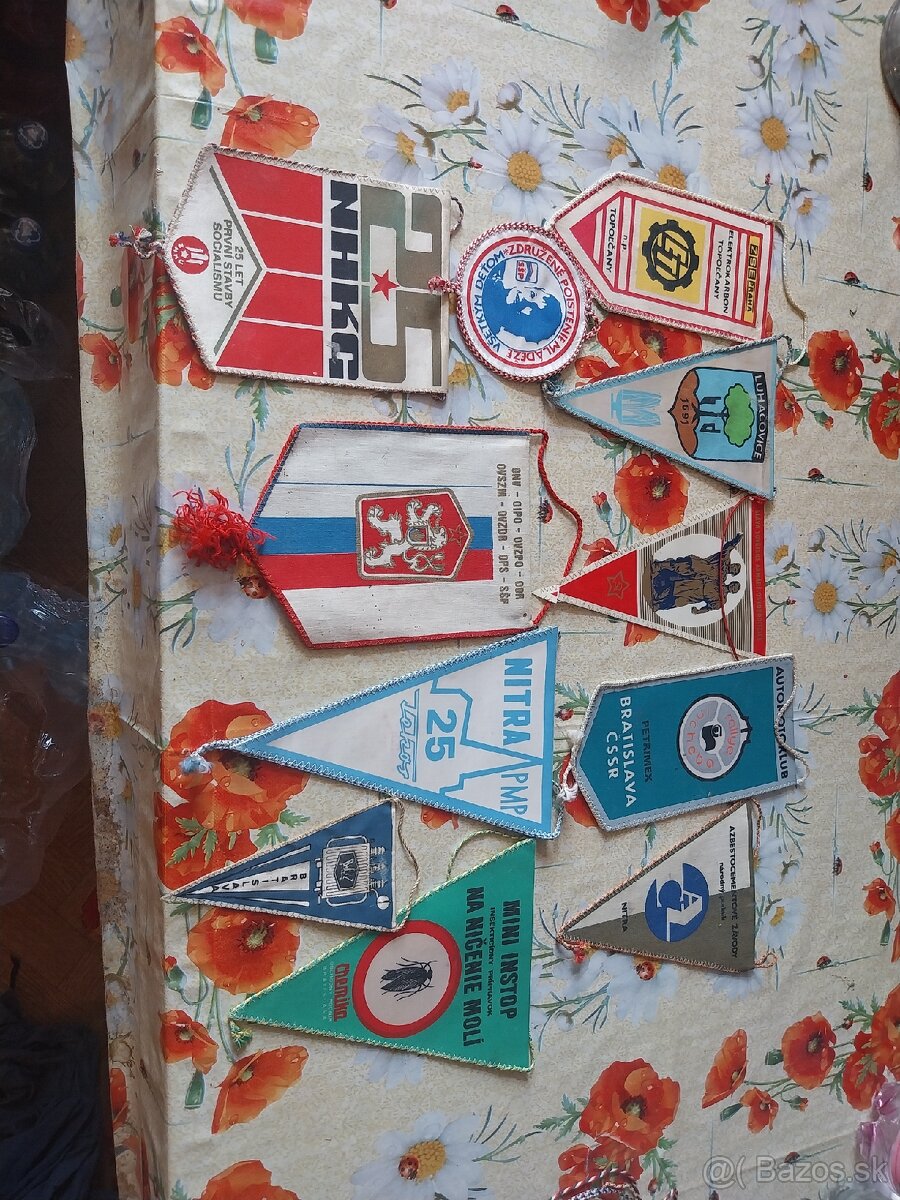 Odznaky nálepky vlajky - 12