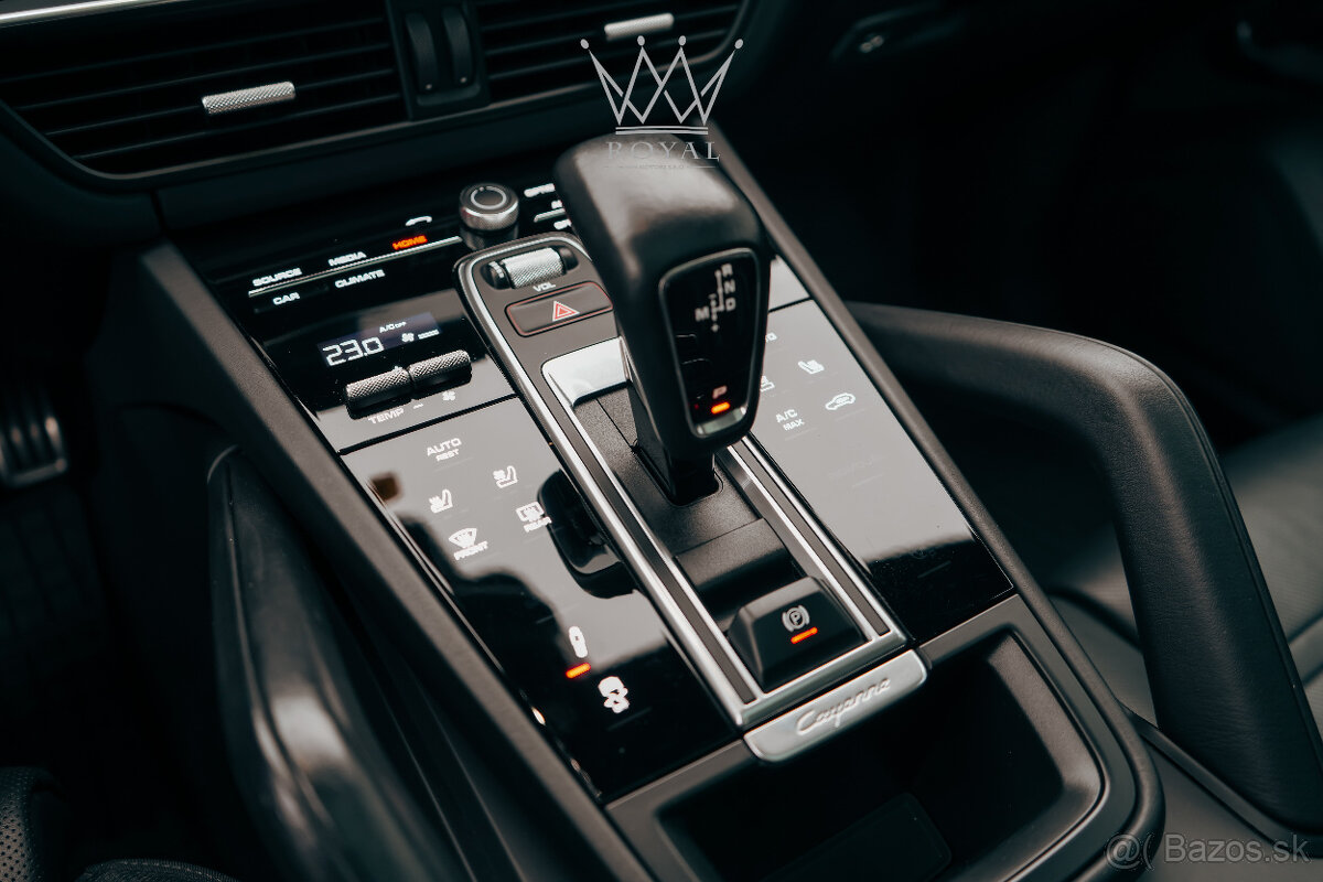Porsche Cayenne GTS 4.0 V8 Black Edition DPH - 12