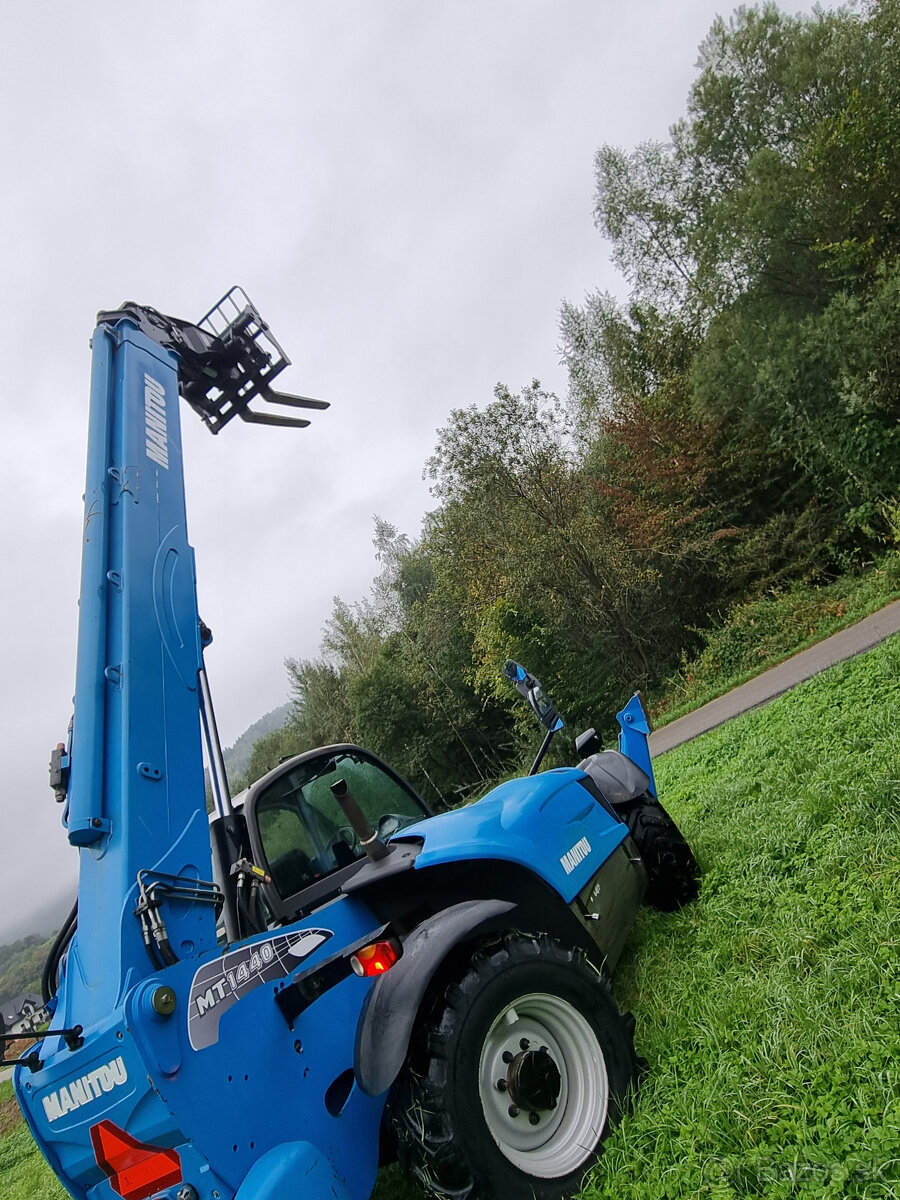 Teleskopický manipulátor Manitou MT1440 - 12