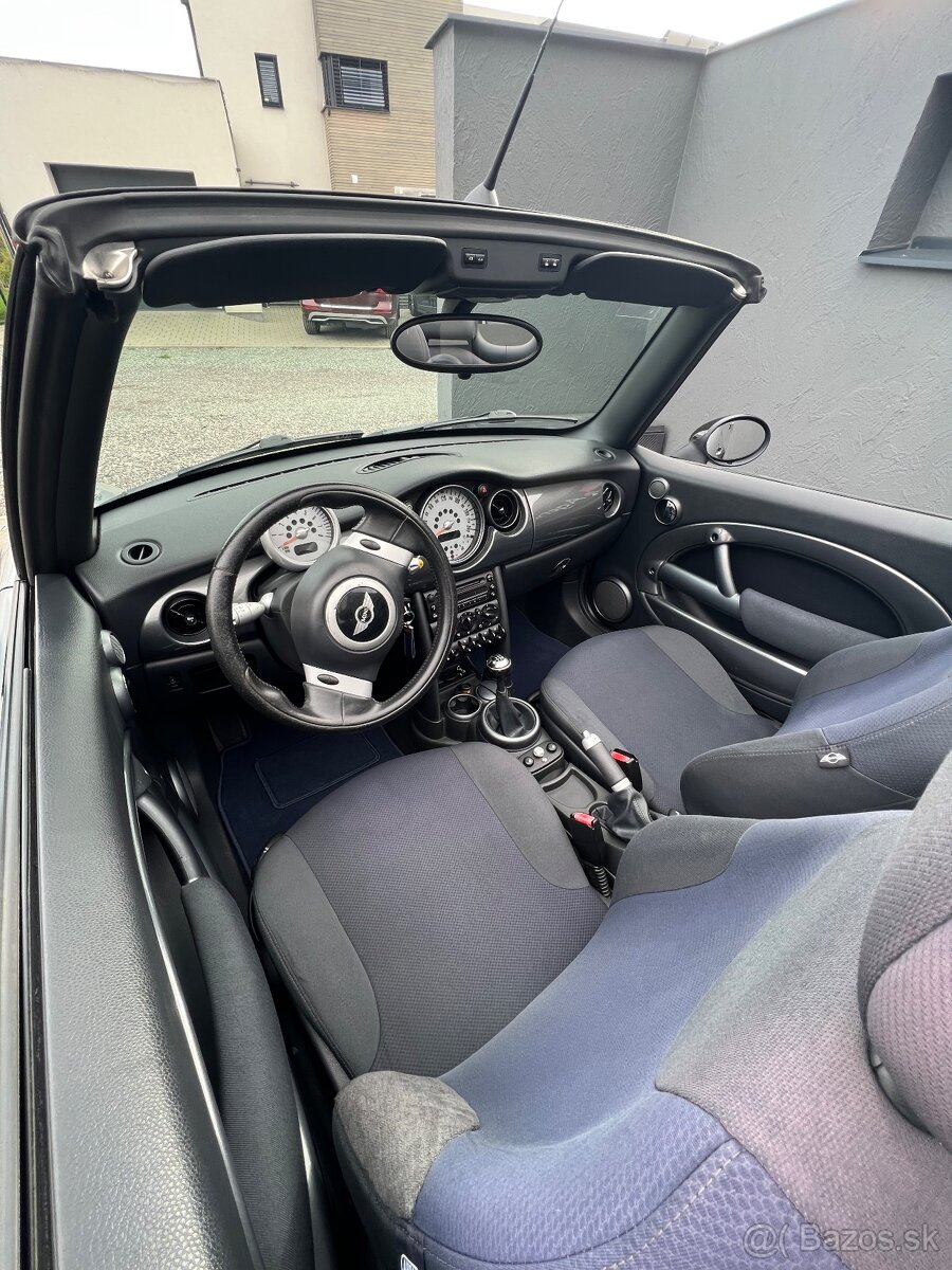 MINI Cooper Cabrio 1.6i - 12