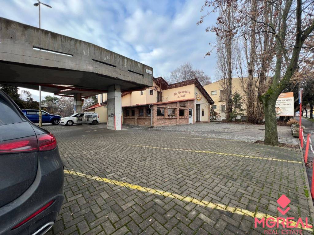 Budova Topoľčany NA PREDAJ - 12