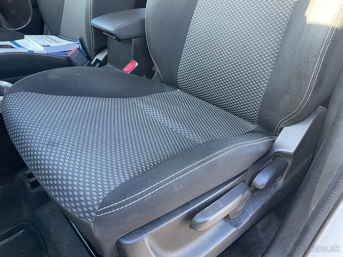 SUZUKI VITARA 1,6DDiS 88kw 4X4 Tažné bez koroze 2015 - 12