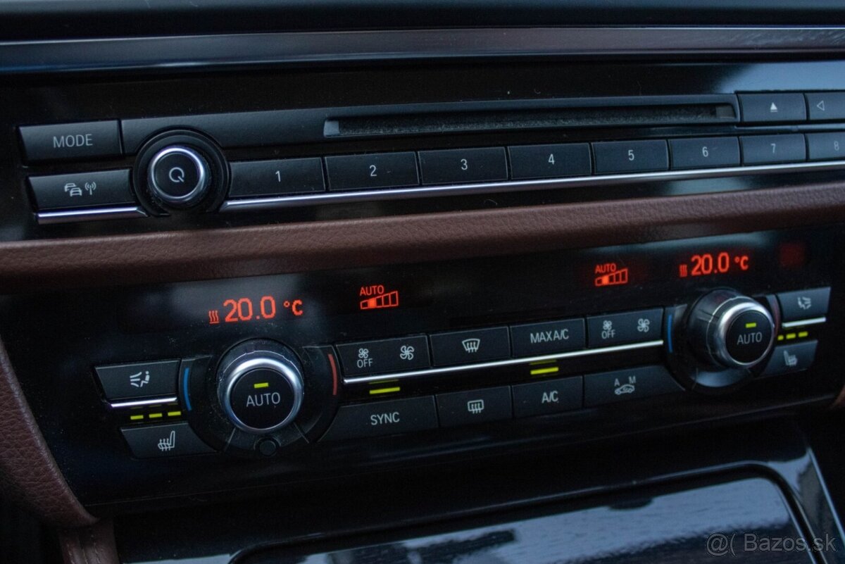 BMW Rad 5 Touring 520D XDRIVE 140kW AT8 2016 - 12