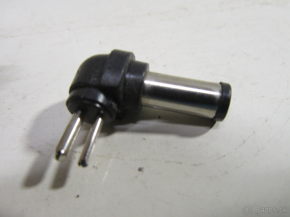 Univerzálna nabíjačka pre noteboky do 5,5A- 96W - 12