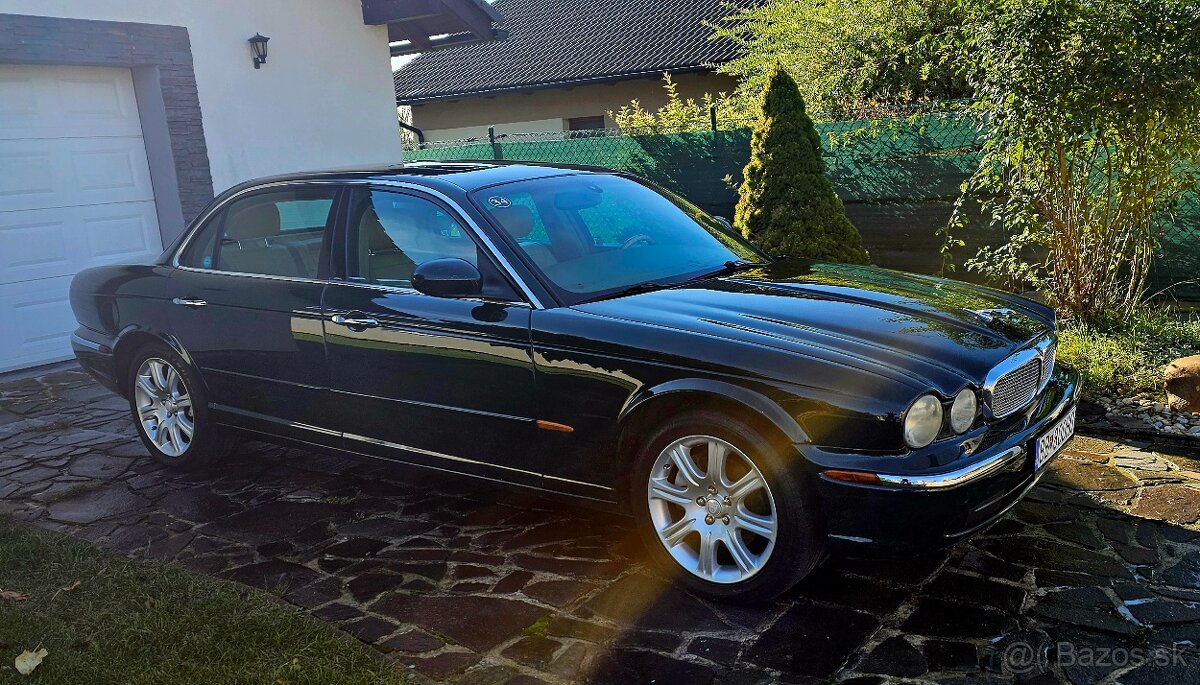 Jaguar XJ8 V8 4.0i Long - 12