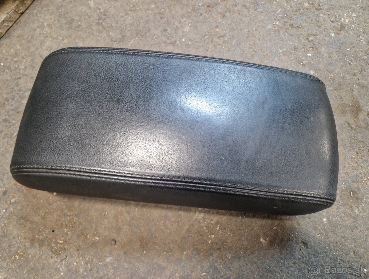 Diely interiéru Jeep Grand Cherokee WK2 2017 Summit - 12