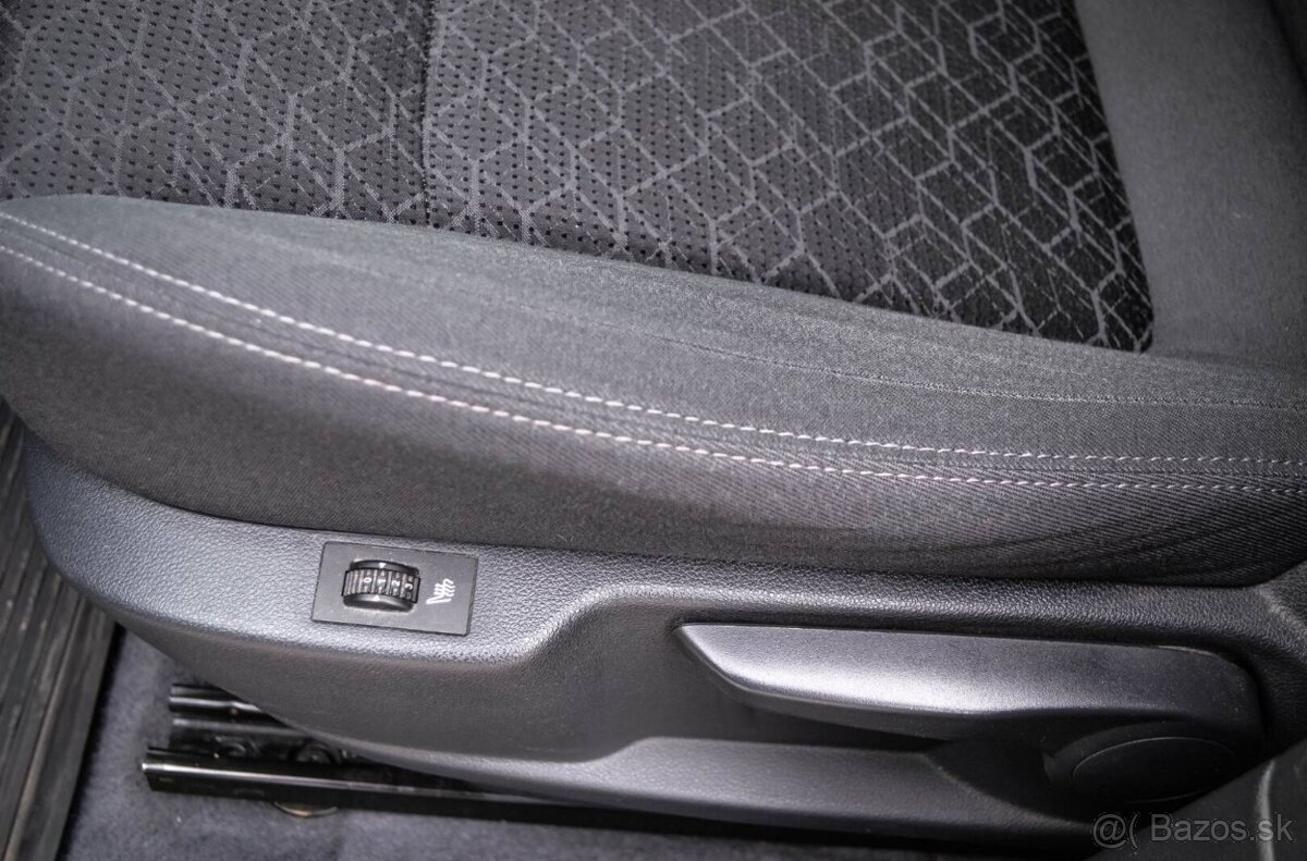 Peugeot 3008 1.6 blueHDI - 12