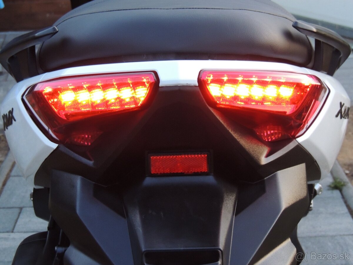YAMAHA X MAX 125 2017 ABS - 12