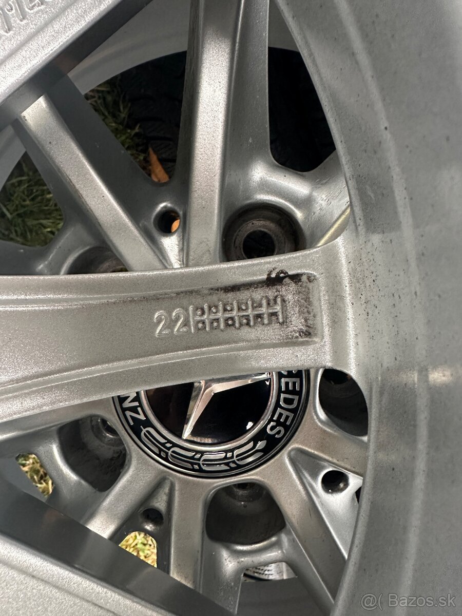 Mercedes GLA zimná sada r17 + 215/65 Michelin - 12