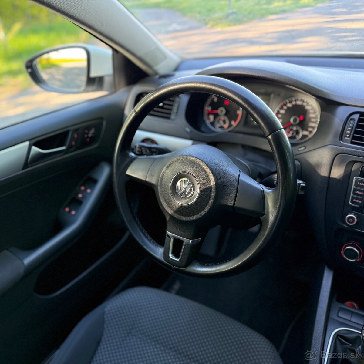 Volkswagen Jetta len 122tis km - 12