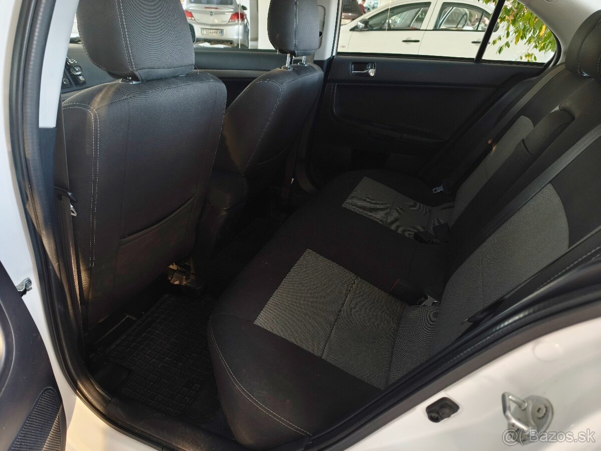 Mitsubishi Lancer 1.6 Mivec len 56tisíc km - 12