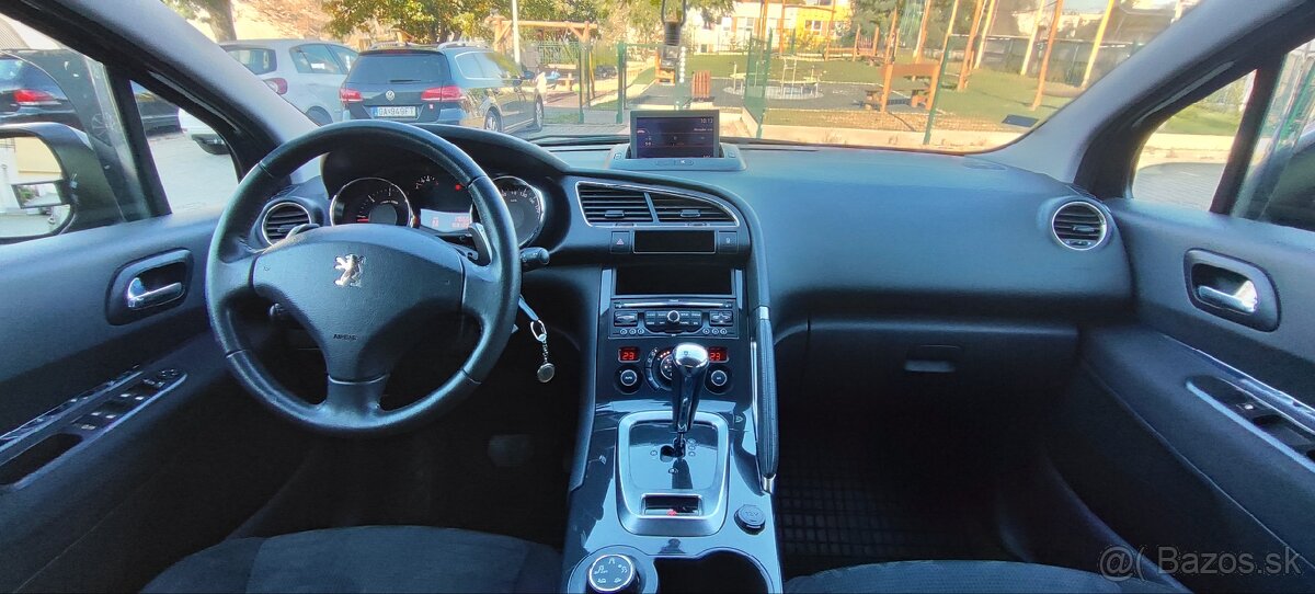 PEUGEOT 3008 AUTOMAT - 12