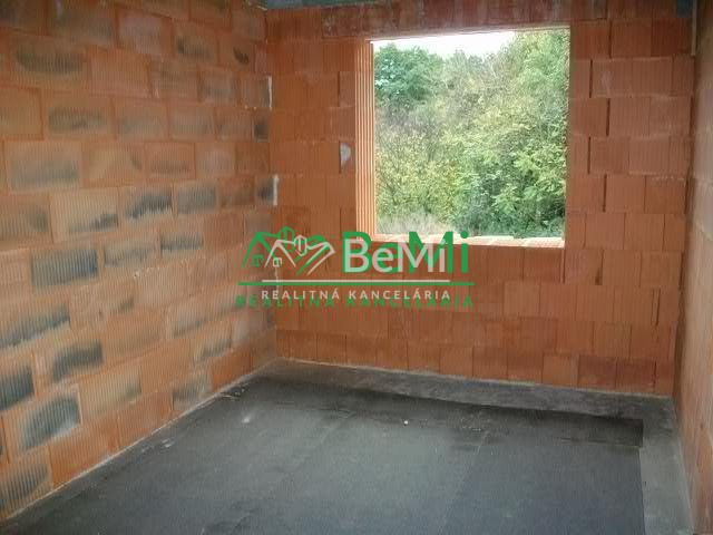 POSLEDNÝ 5 izbový rodinný dom PRI LESE: Novostavba Malý Lapá - 12