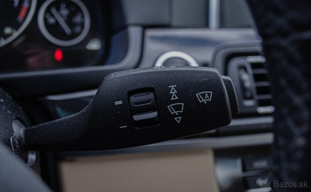 BMW F10 528i xDrive - 12