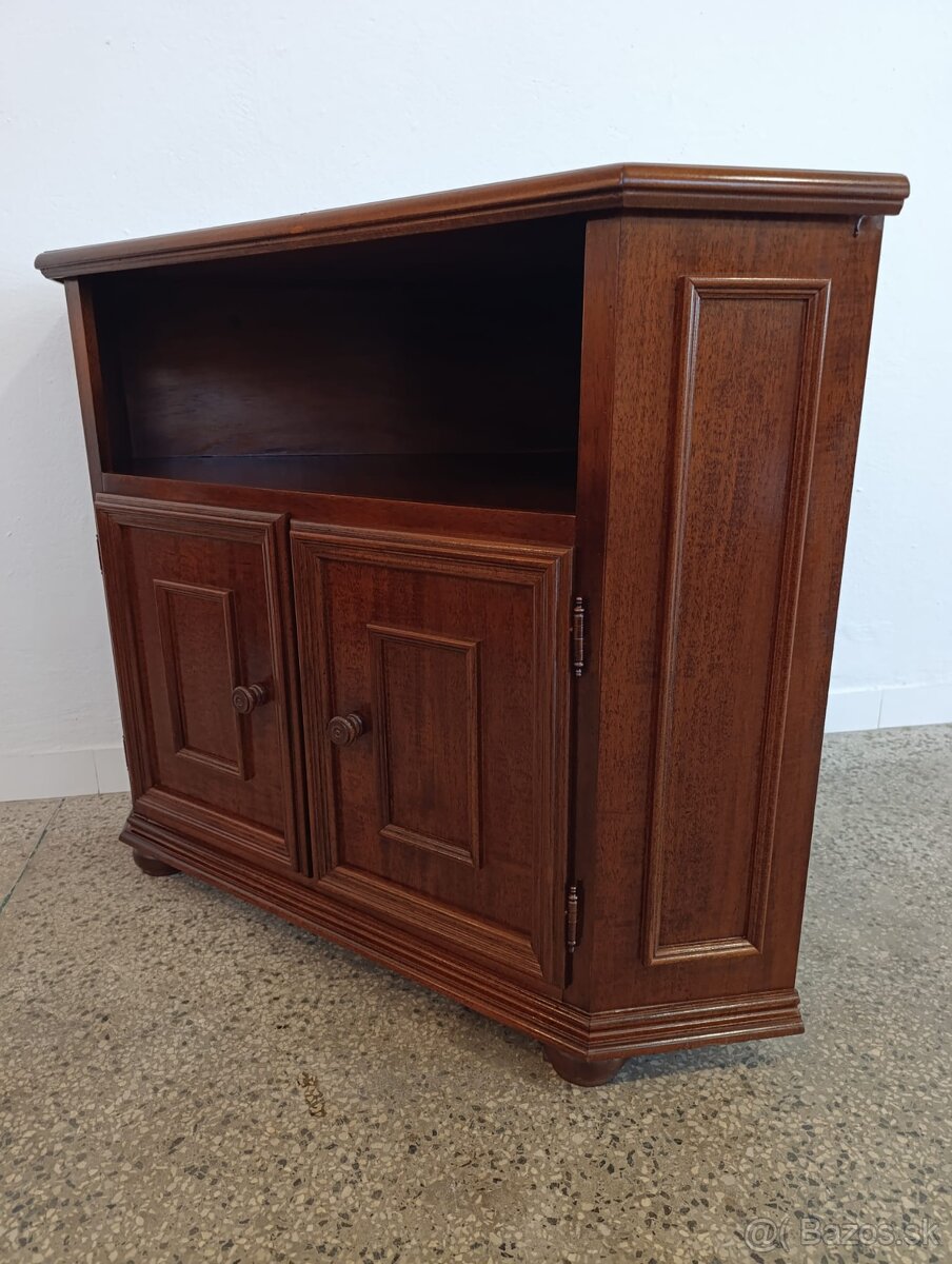 Rustikální rohová komoda, nábytek z masívu - 12