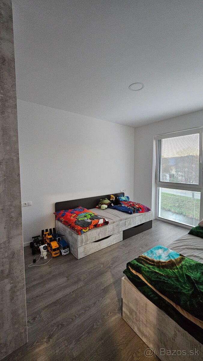 3i zariadený byt s balkónom, staré sídlisko Prievidza - 12