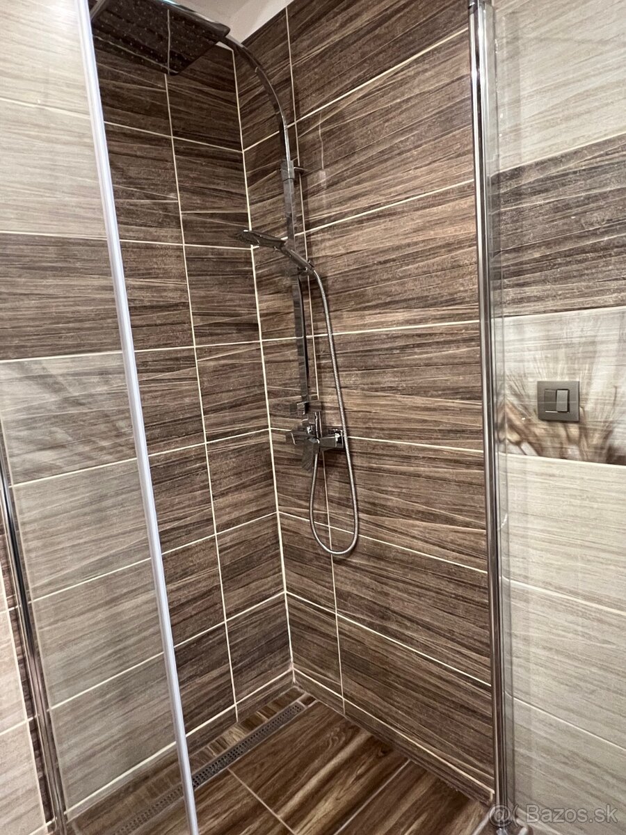 Predám trojizbový byt v PLATO Levice - 12