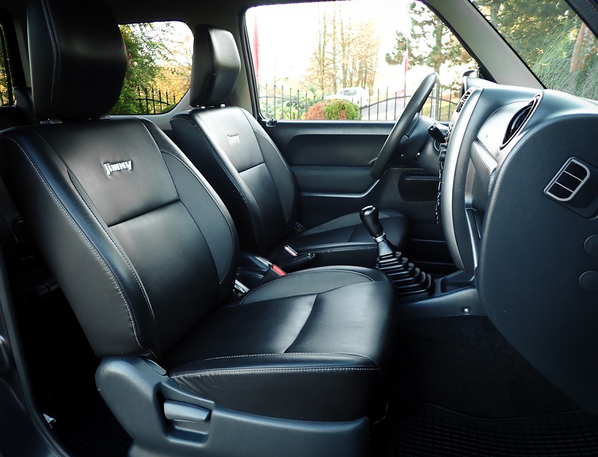 SUZUKI JIMNY 1.3benzin 2013 4x4 KOŽA KLIMA VYHREV ŤAŽNE - 12