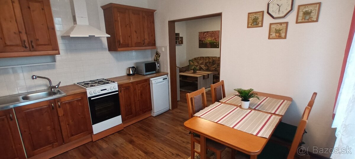 Prenájom trojizbového bytu v Bratislave -Ružinov - 12