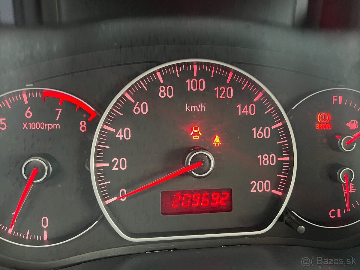 Suzuki Sx4 benzín - 12