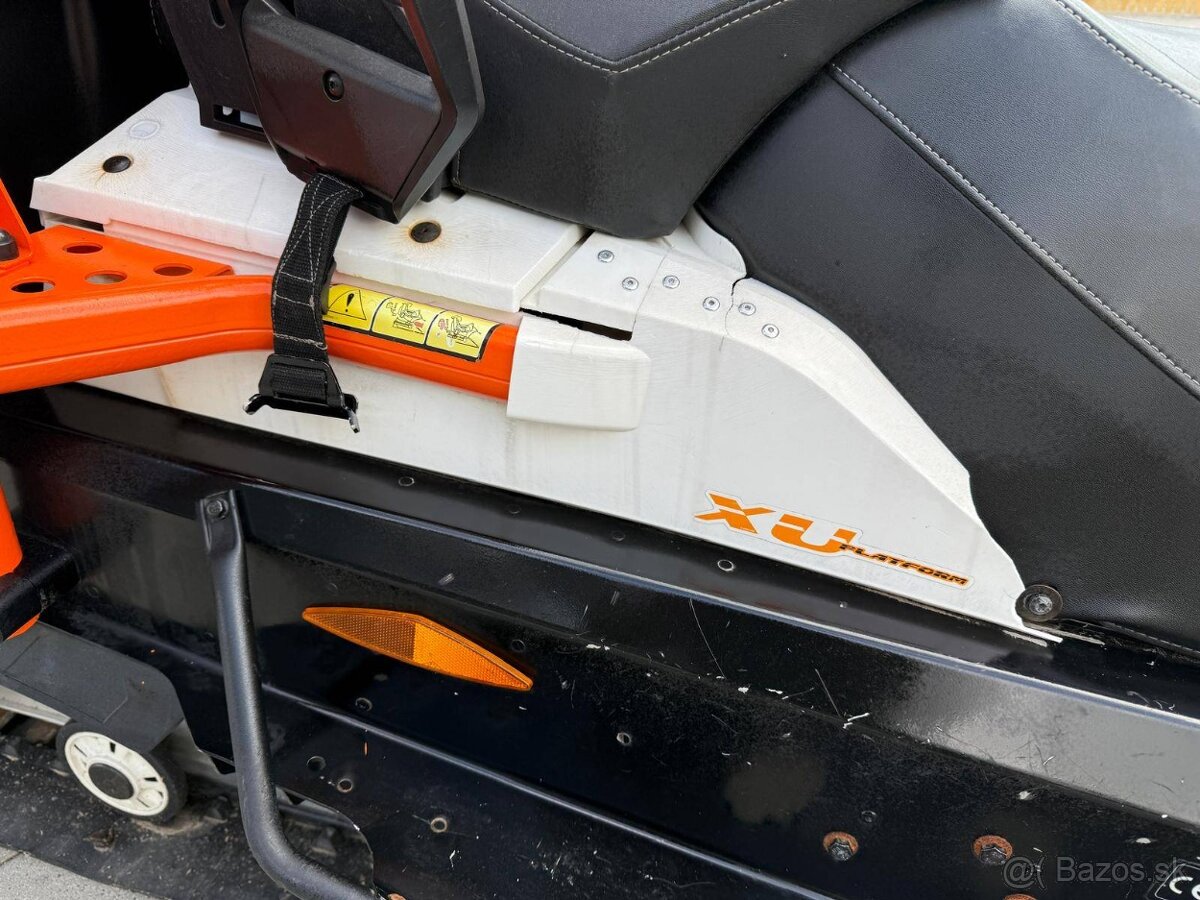 Snežný skúter BRP Lynx 69 Ranger Alpine 1200 4-TEC - 12