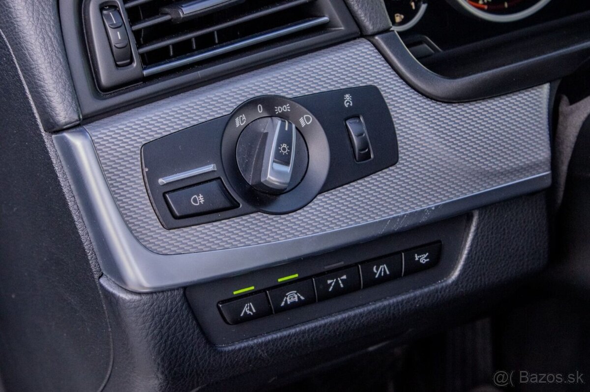 BMW Rad 5 M550d xDrive / HEADUP / PANO / ACC - 12