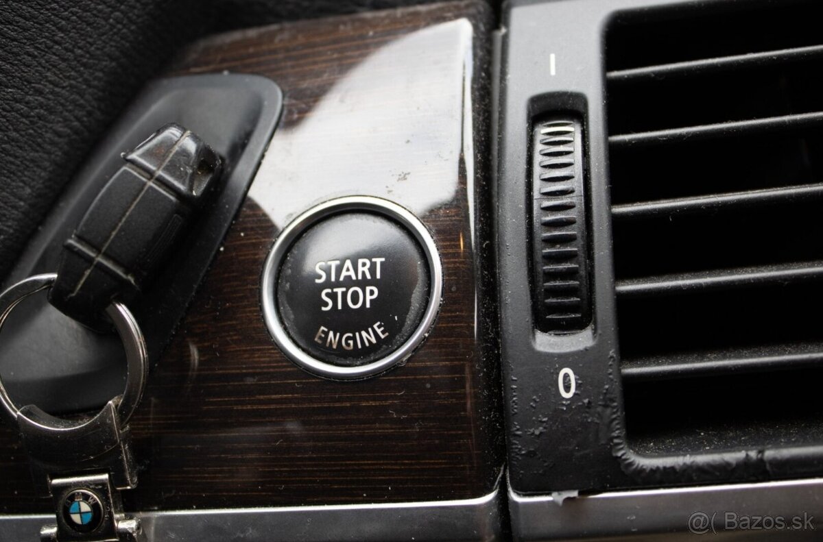 BMW X6 xDrive 35i. - 12