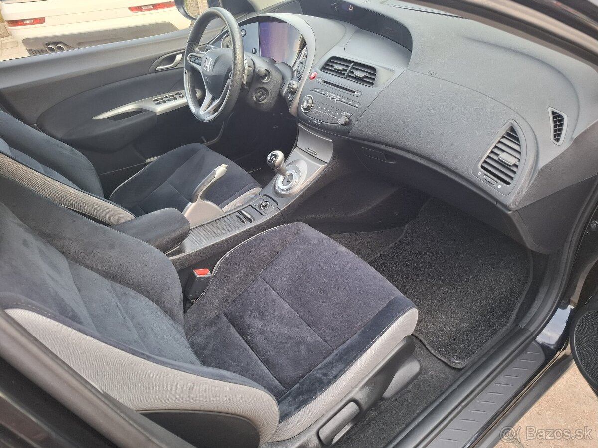 civic ufo, 1.4 benzin automat - 12