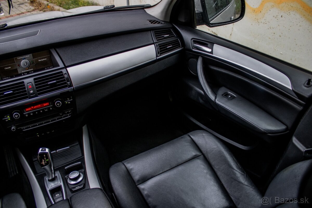 BMW X5 e70 xDrive30d - 12