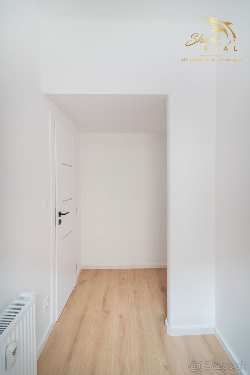 4i byt s otvorenou dispozíciou a 2 balkónmi v srdci Starého - 12