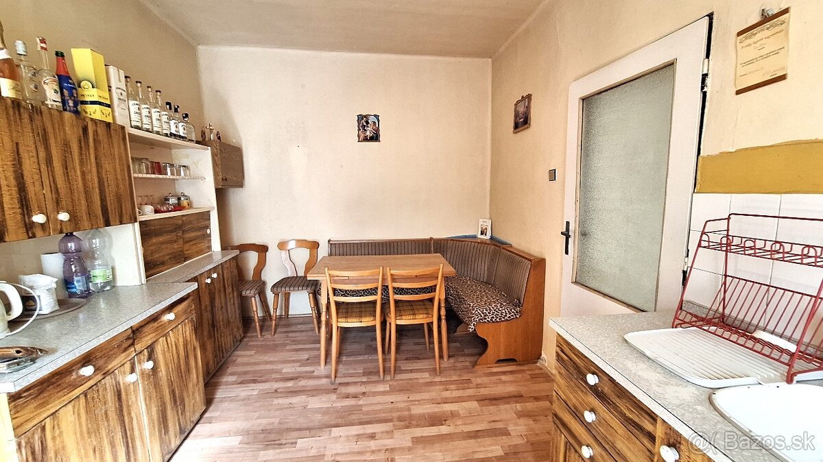 Rodinný dom 1+3 s ústredným kúrením + vedľajšie stavby - 12