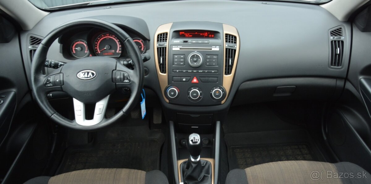 KIA Ceed 1.60 CRDI, SR voz - 12