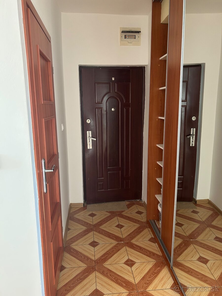 Prenájom 2.izbový byt Valaliky - 12