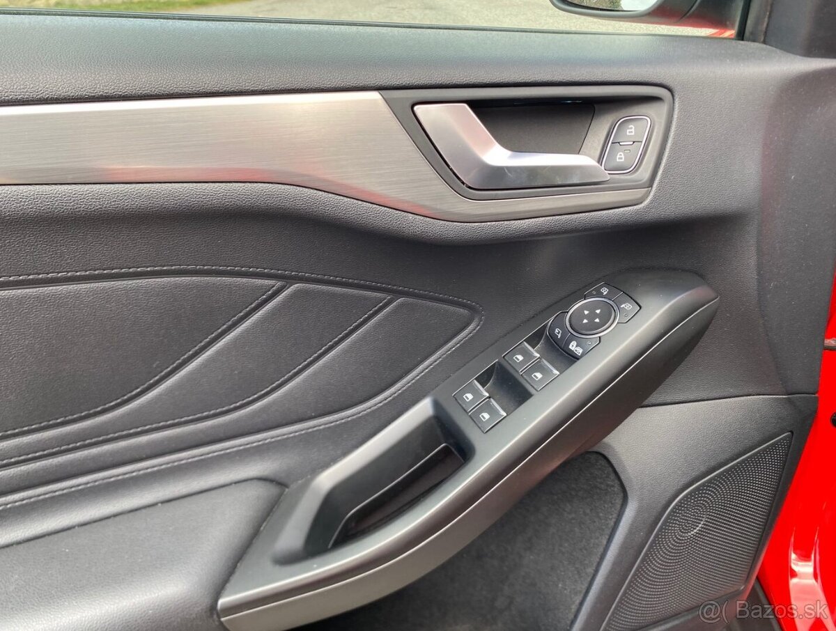 Ford Focus Turnier 1.5 EB Titanium 1. majitel 11/2019 - 12