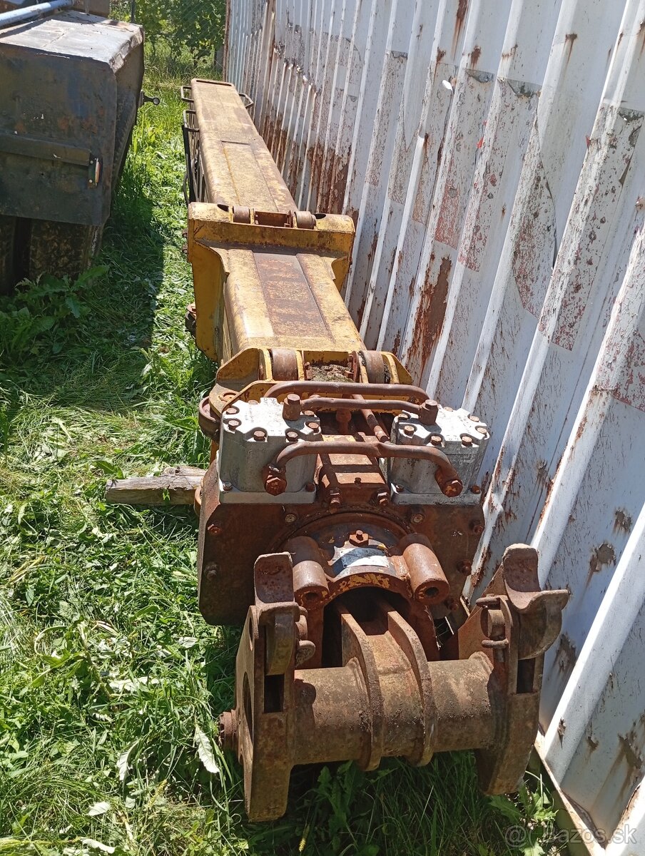 TATRA UDS NA NAHRADNE DIELY - 12